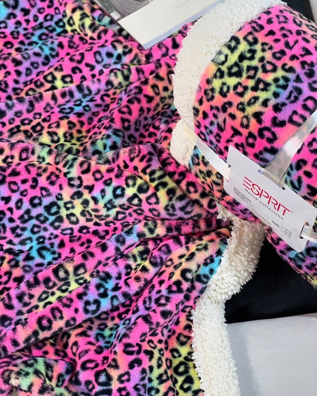 پتو پوست پلنگی و تدی دو رو مناسب تخت خواب یک و نیم نفره