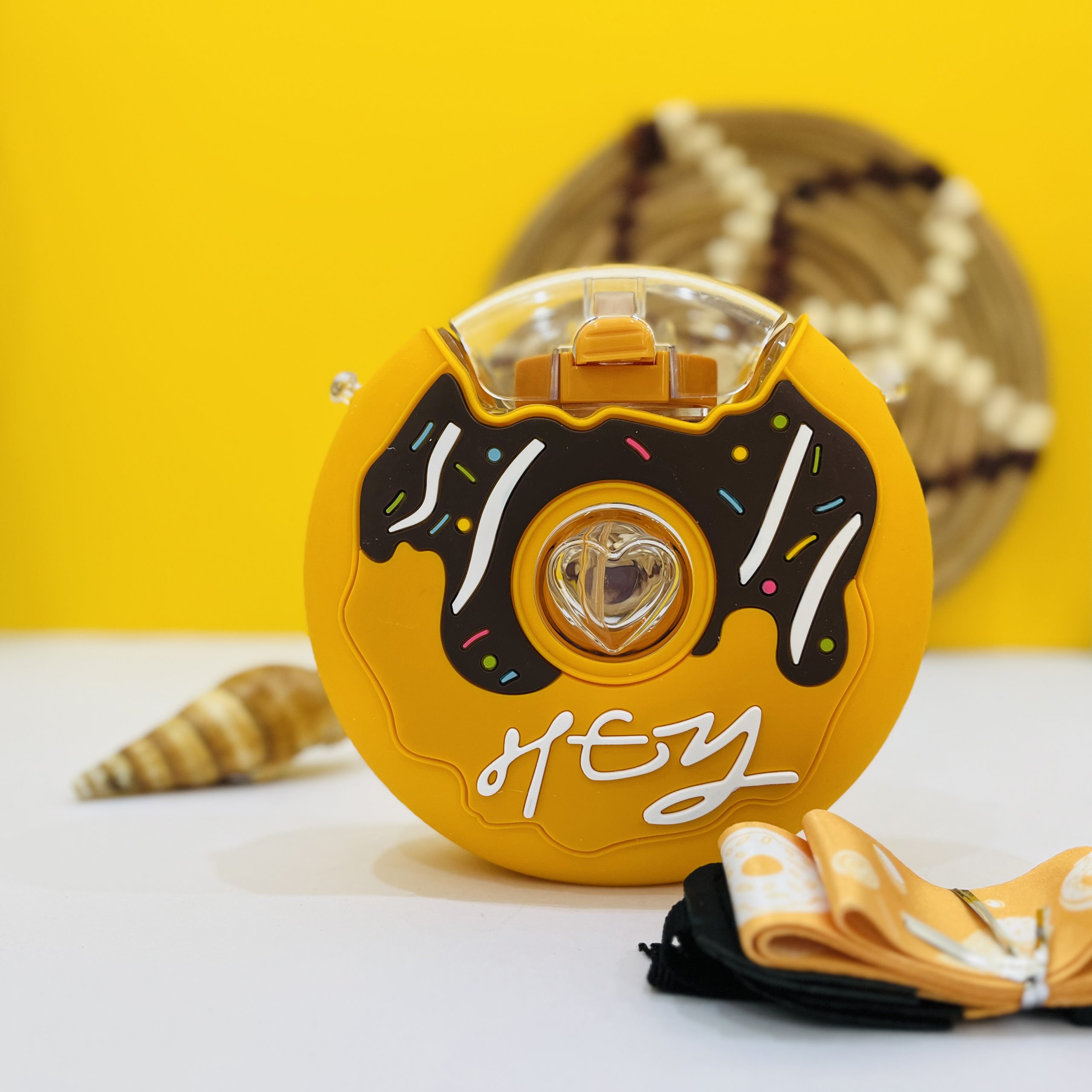 قمقمه طرح دونات رنگی و شیک مناسب کودکان