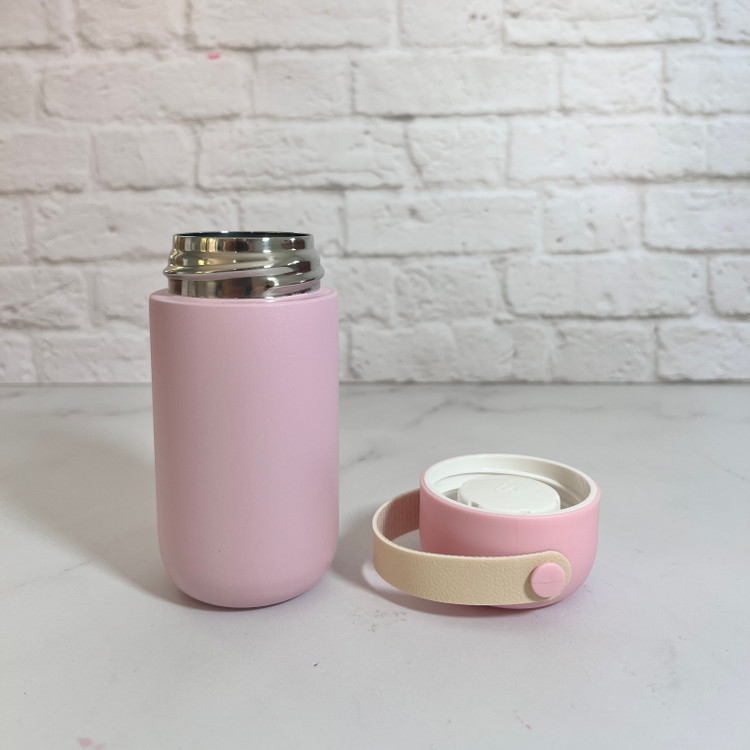 ماگ دسته دار کوچک با طراحی ارگونومیک