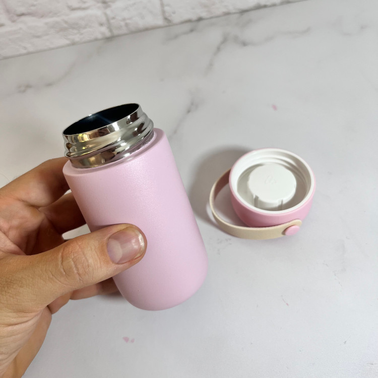 تراول ماگ مینی با رنگهای ملایم و شاداب