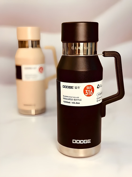 فلاسک 1230 میل دوج با درپوش ایمن و قابلیت حمل آسان