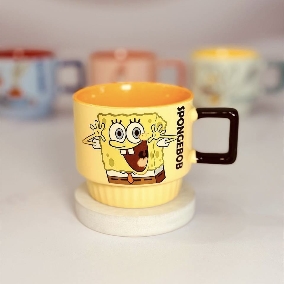 ماگ کارتونی باب اسفنجی با طراحی رنگی و جذاب