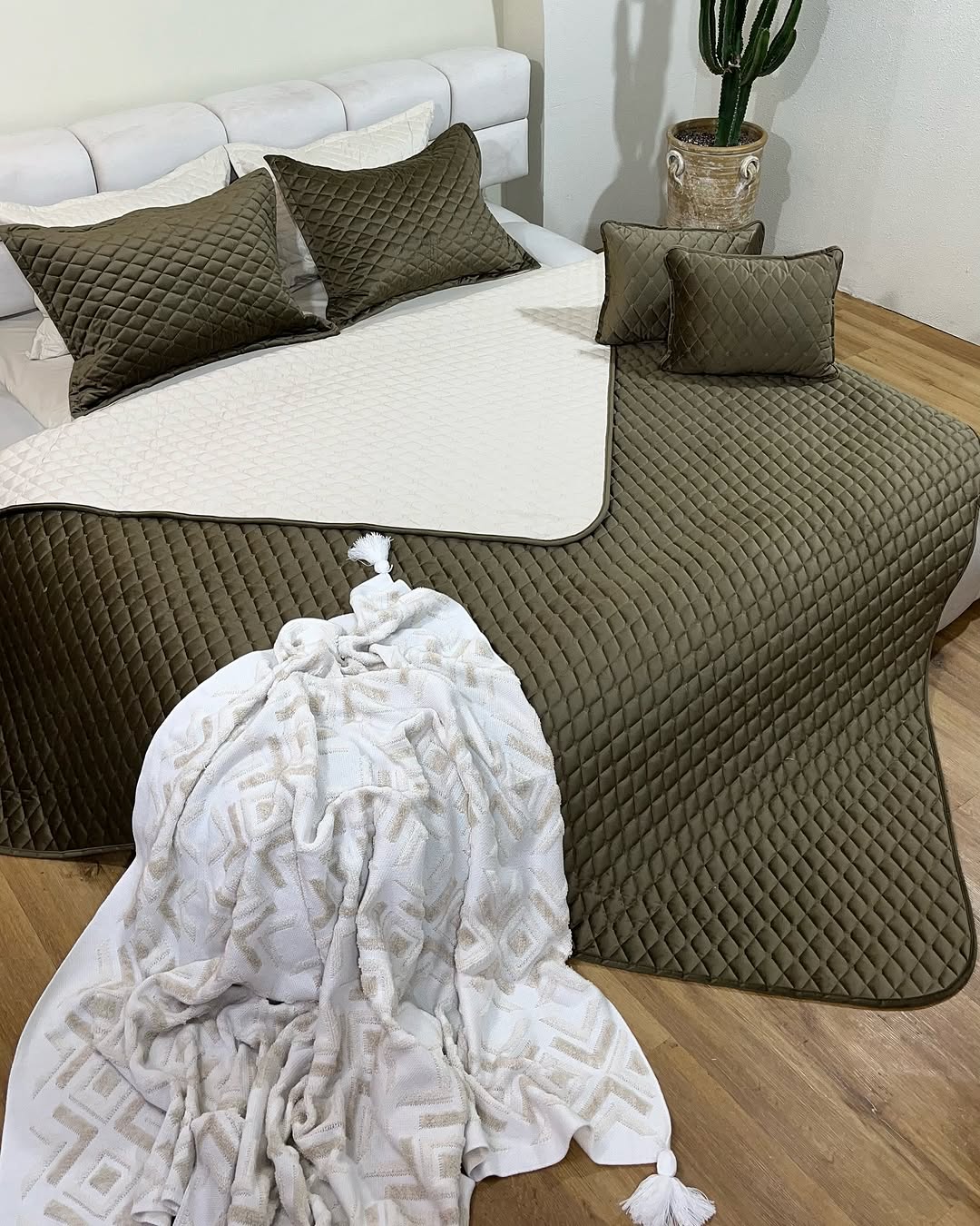 ست روتختی پنبه دوزی شیک مدل SUNAR مناسب چهار فصل