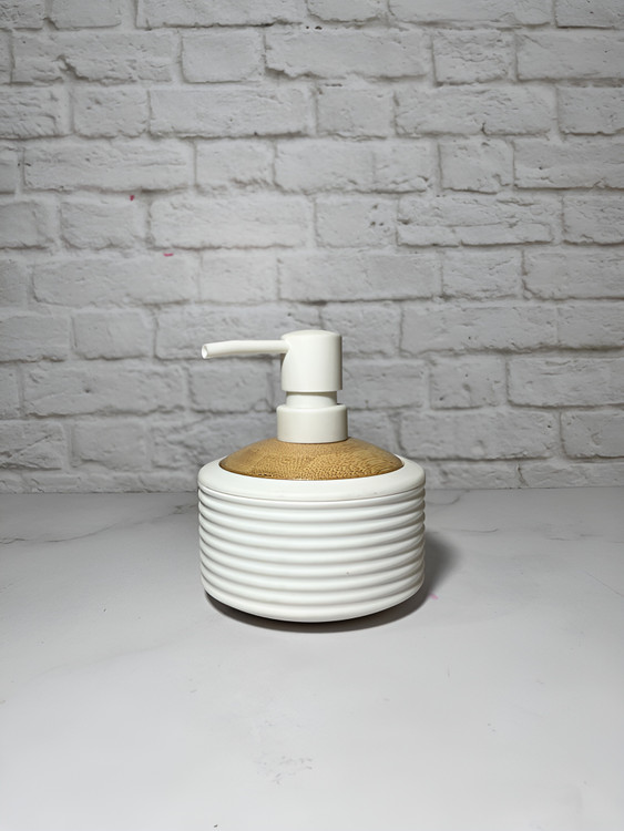 جا مایع دستشویی ترکیب رنگ مات و چوب طبیعی