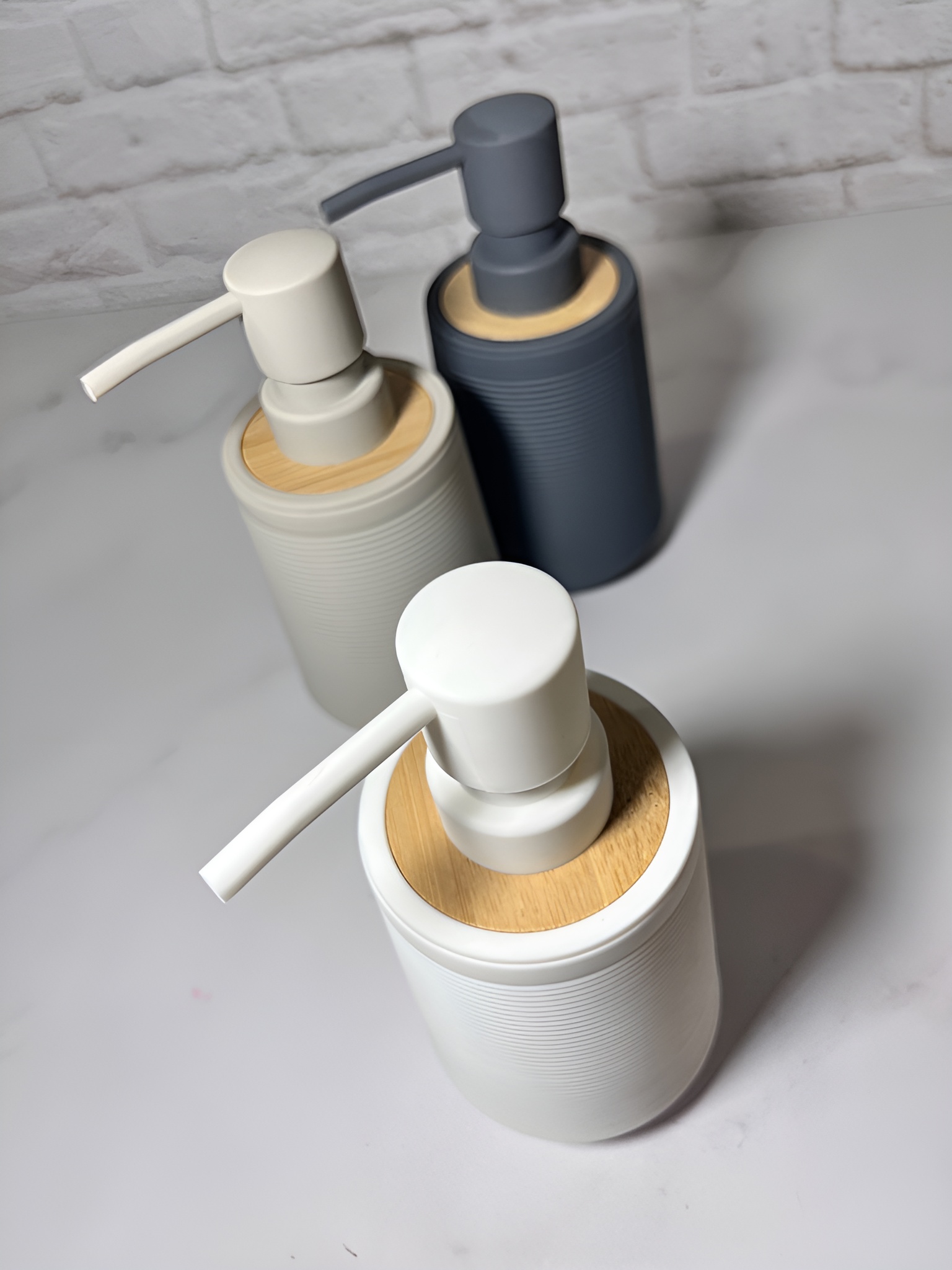 جا مایع پمپی مقاوم با بدنه شیاردار افقی