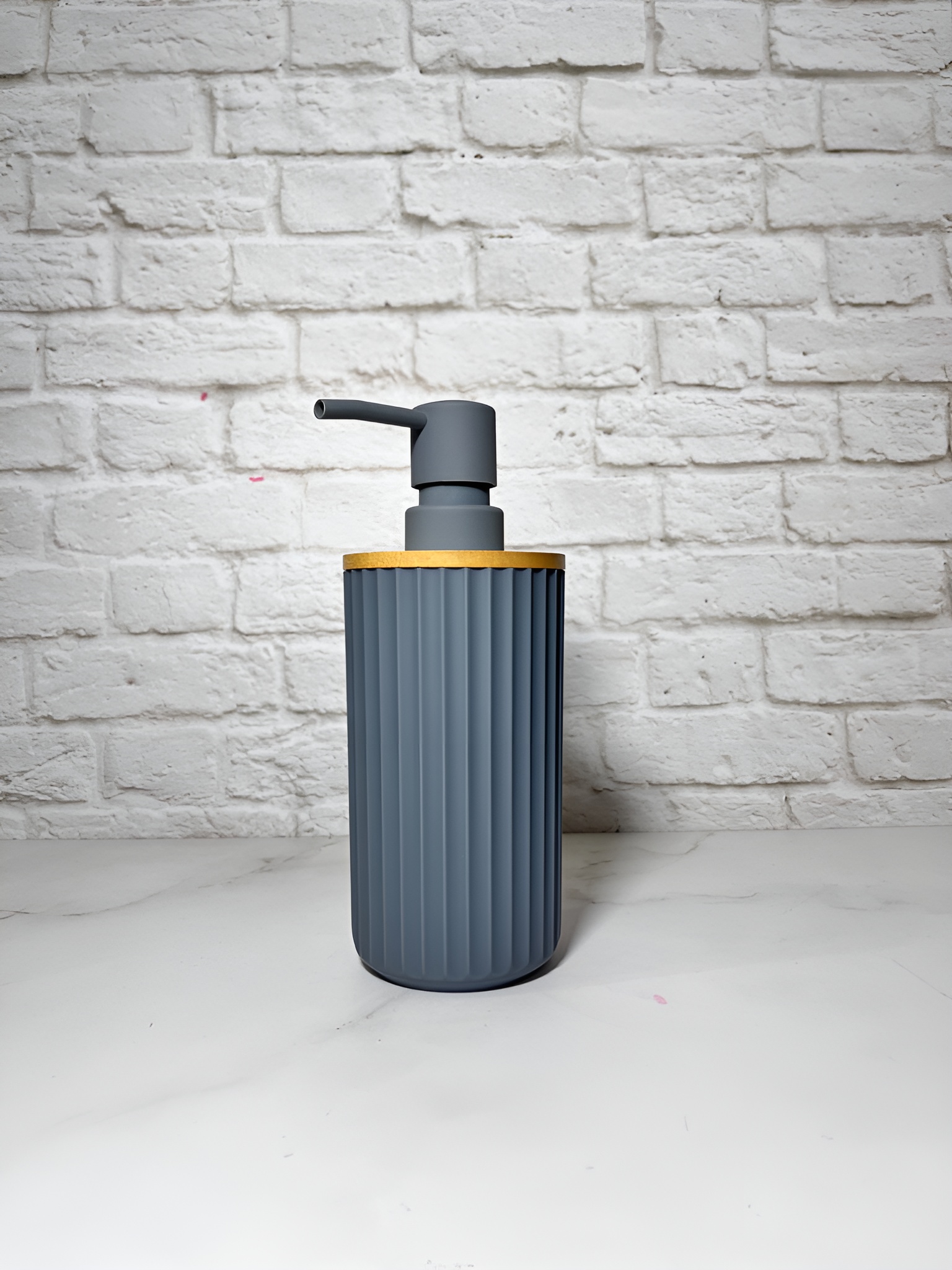 جا مایع لوکس سرویس بهداشتی رنگ طوسی با درب چوبی