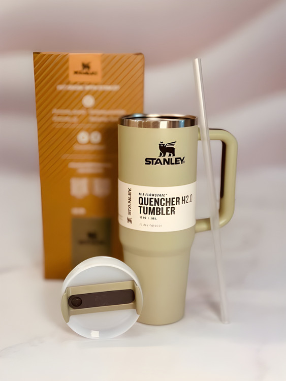 تراول ماگ استنلی Quencher سبز زیتونی حجم ۳۰ oz