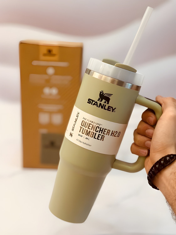 تراول ماگ استنلی Quencher سبز زیتونی حجم ۳۰ oz