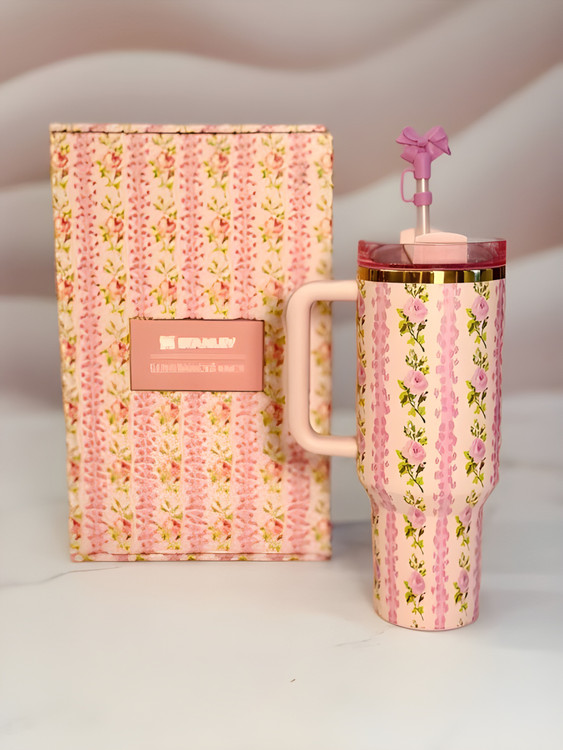 ماگ استنلی Quencher صورتی مناسب هدیه دادن