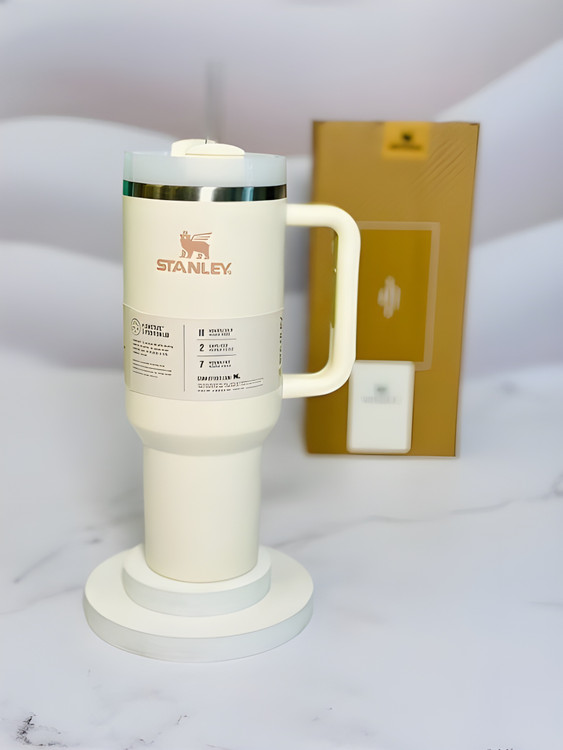 تراول ماگ استنلی Quencher سفید 1.18L