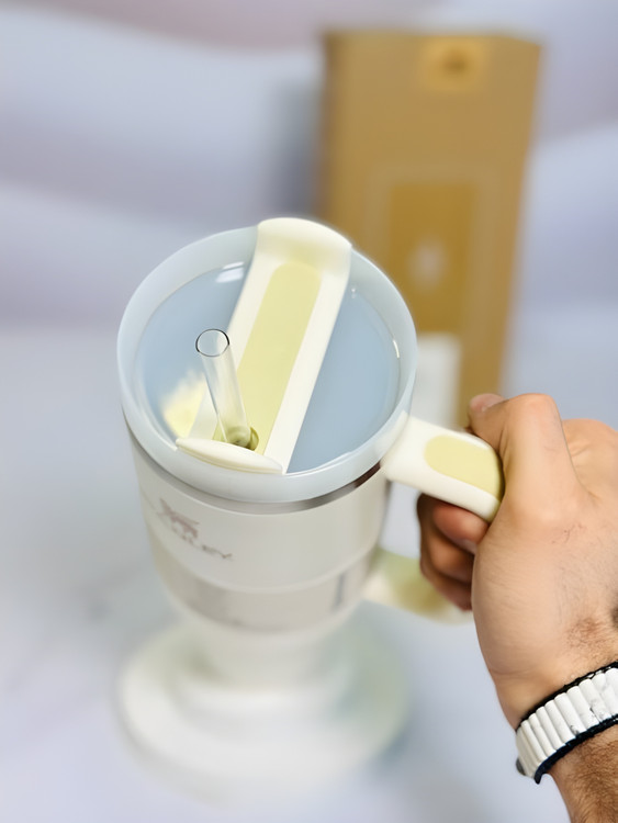 تراول ماگ استنلی Quencher سفید 1.18L