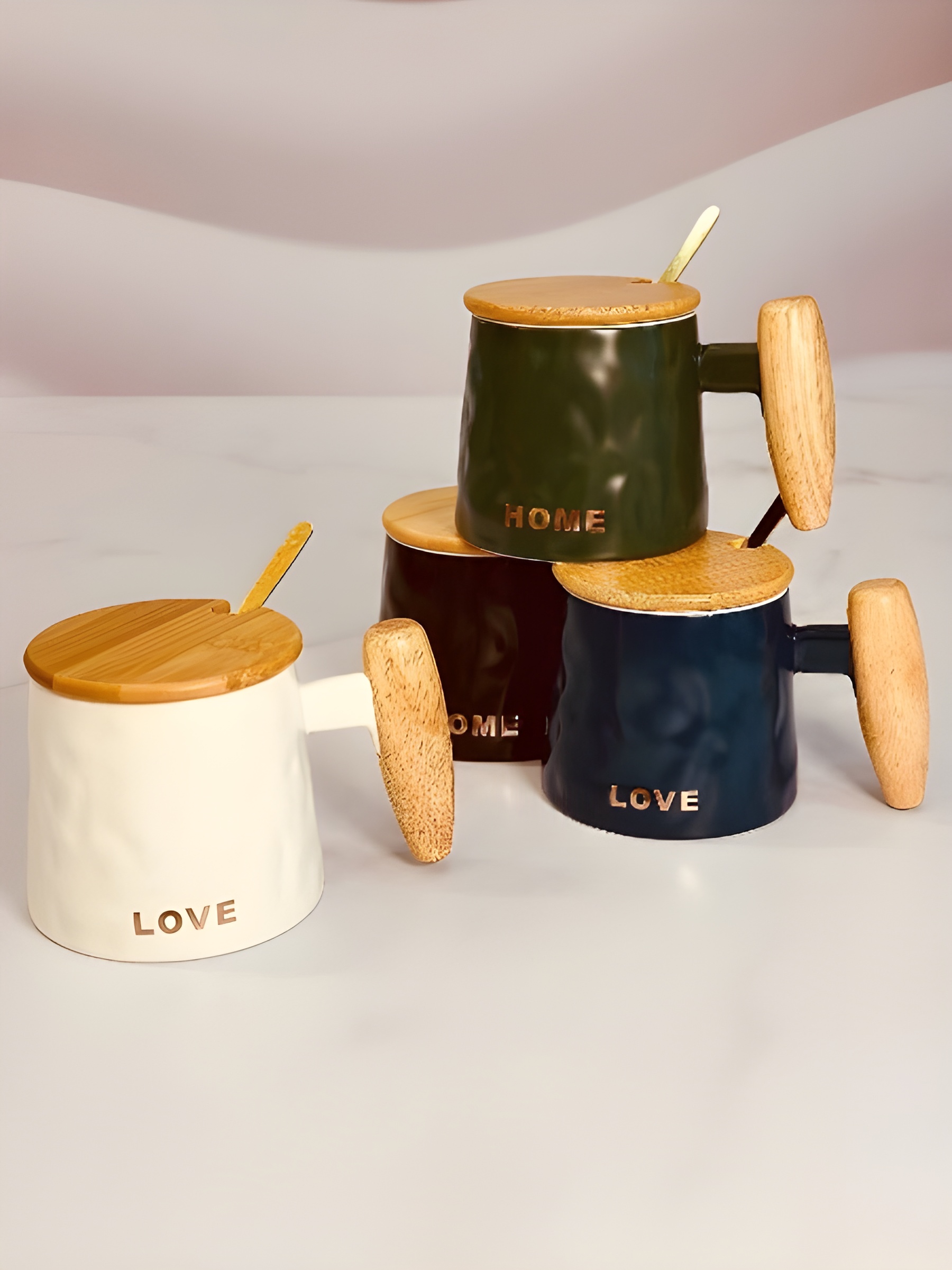 لیوان سرامیکی با طراحی زیبا و درب بامبو