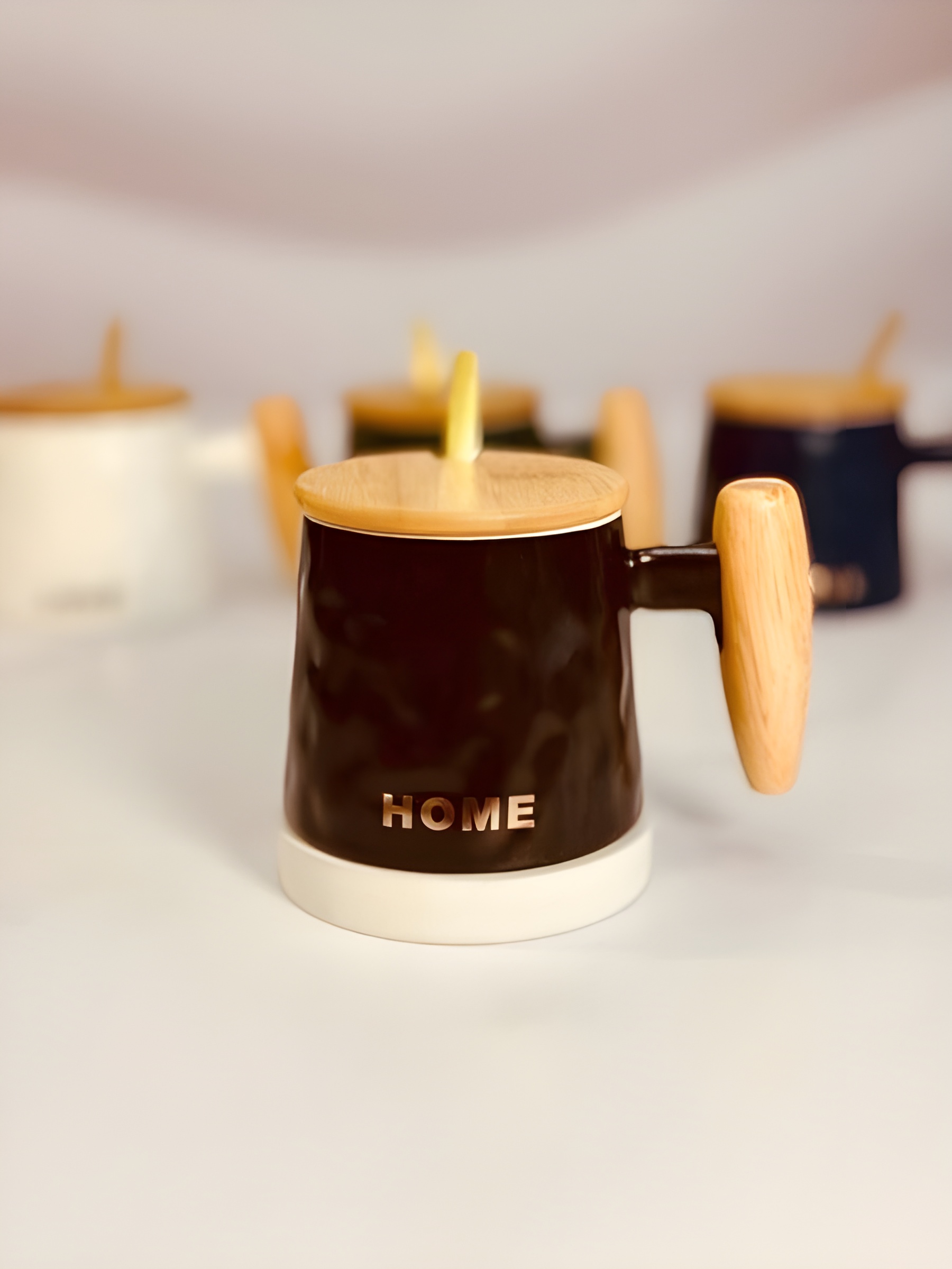 لیوان سرامیکی با درب بامبو مناسب استفاده روزمره