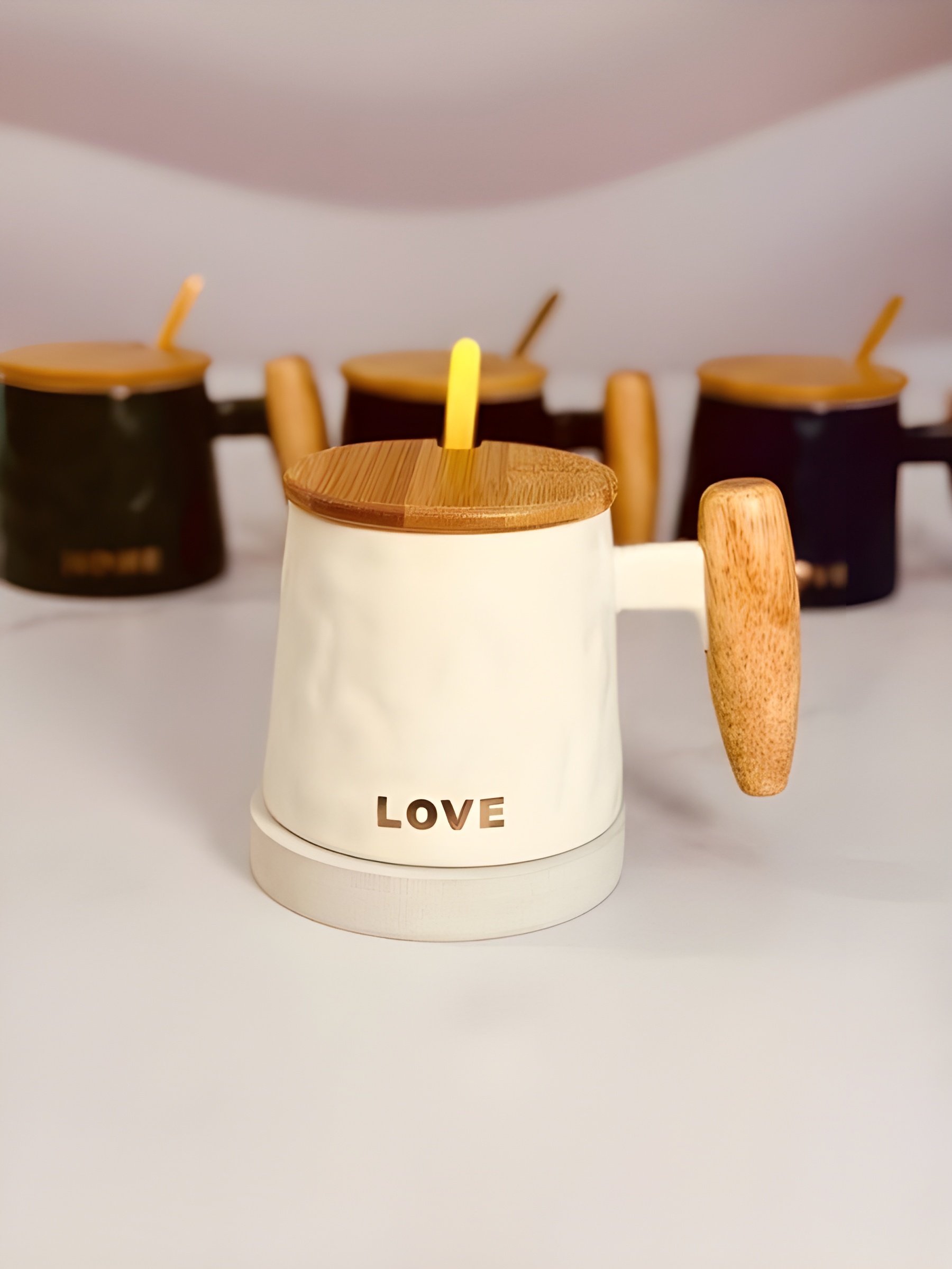 لیوان سرامیکی با درب بامبو مناسب نوشیدنی‌های گرم