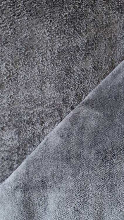 پتو مسافرتی افرا با طراحی ساده و شیک