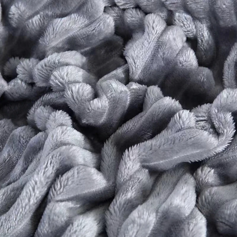 پتو دو نفره ساده با بافت نرم و سبک