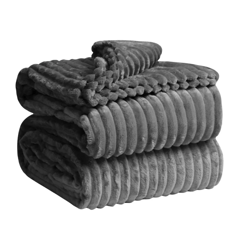 پتو پلیسه‌ای نرم و سبک مناسب اتاق خواب