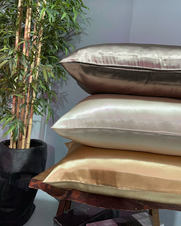 ست روبالشتی ساتن ابریشم طرح ساده مناسب خواب راحت