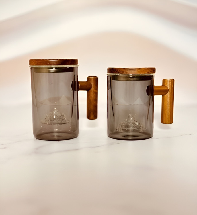 ماگ شفاف دمنوش با دسته چوبی مقاوم و راحت