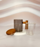 ماگ شیشهای دمنوش با دسته چوبی سبک و شیک