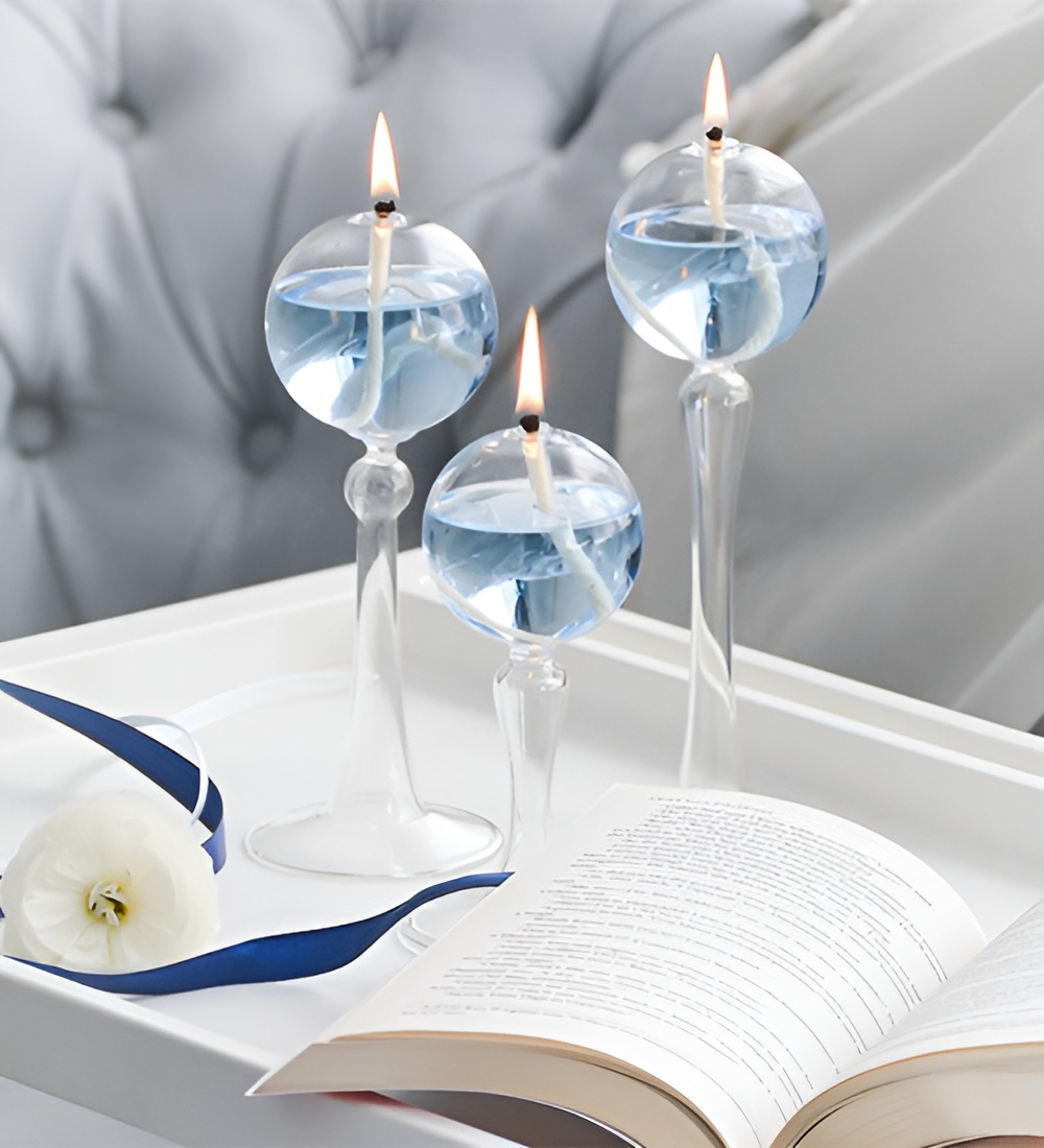 شمعدان شیشه‌ای سه‌تایی مناسب دکوراسیون منزل