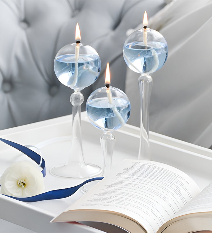 شمعدان شیشهای سهتایی مناسب دکوراسیون منزل
