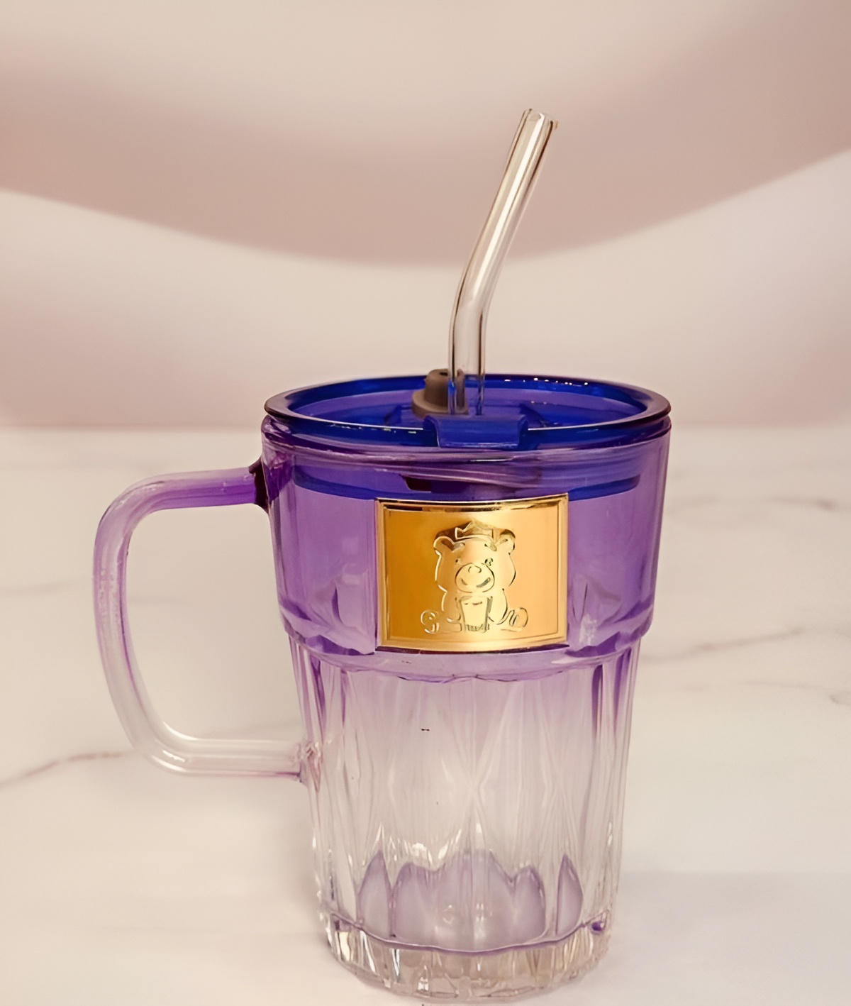 ماگ شیشه‌ای بنفش با طرح خرسی مناسب هدیه