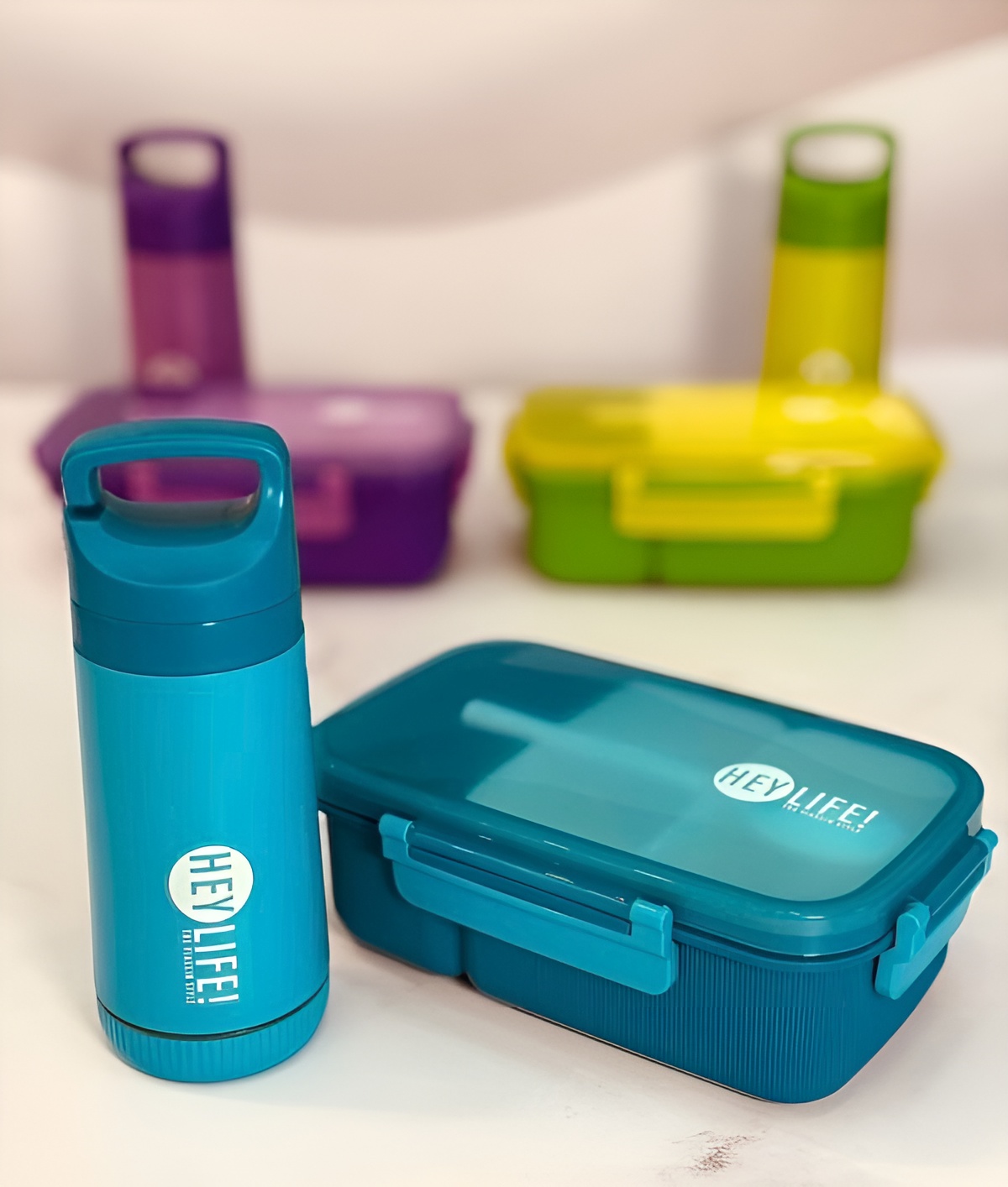 ست ظرف غذا و قمقمه مناسب سفر و پیکنیک