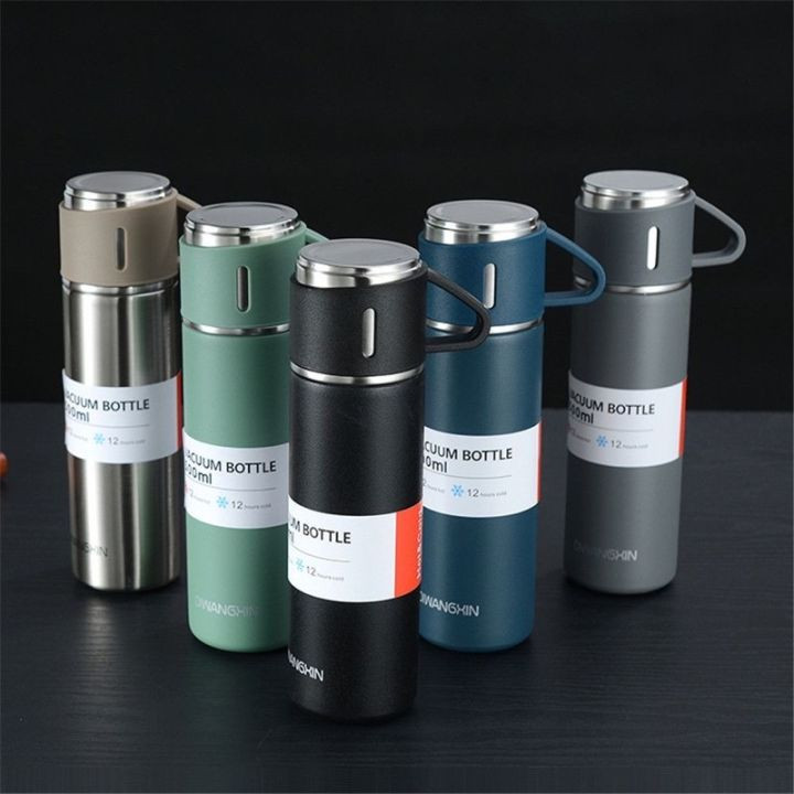 فلاسک سفری 0.5 لیتری به همراه مجموعه 3 عددی لیوان مخصوص