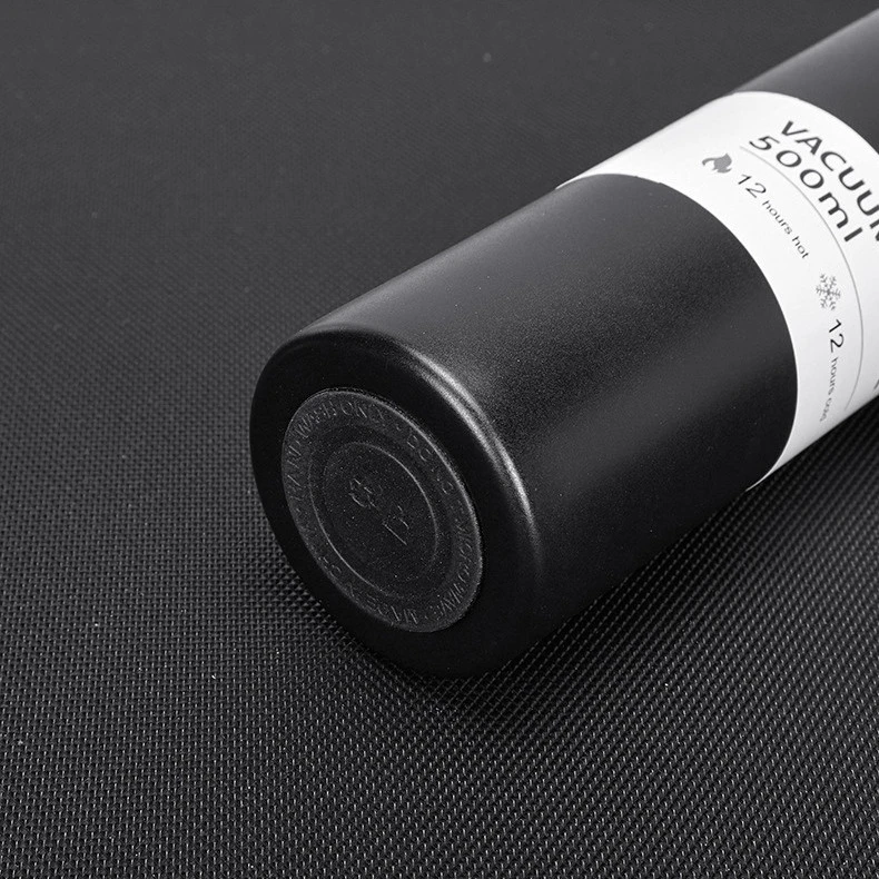 فلاسک VACUUM FLASK به همراه سه لیوان کوچک مخصوص سفر