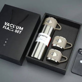 مجموعه فلاسک و لیوان سفری VACUUM FLASK با ظرفیت نیم لیتر