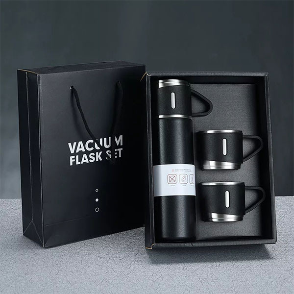 فلاسک 0.5 لیتری مدل VACUUM FLASK به همراه ست سهتایی لیوان