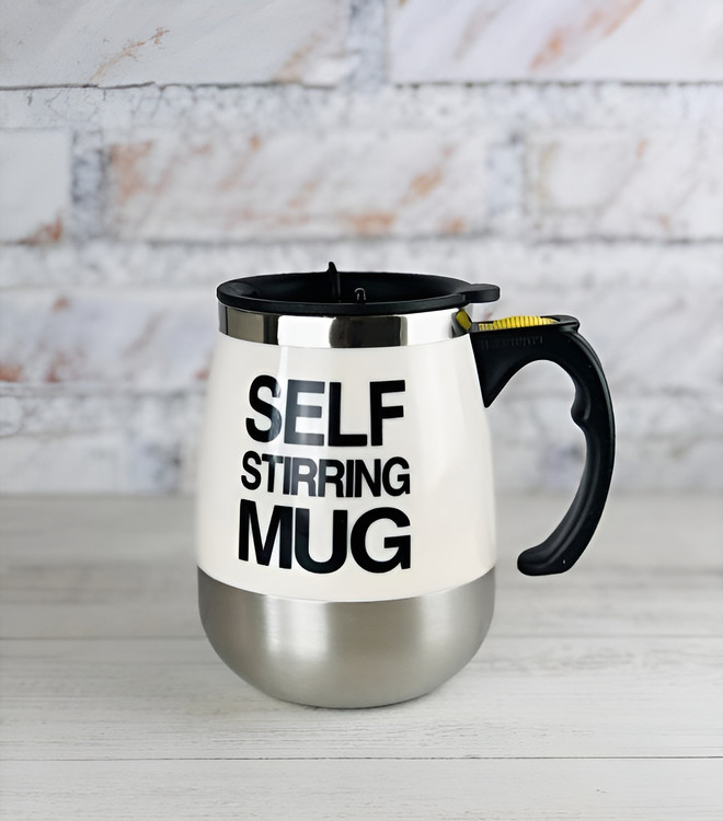 هم زدن شیر و قهوه در ماگ برقی