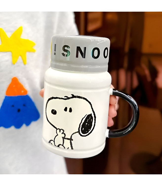 ماگ کارتونی اسنوپی با درب لیوانی شیک