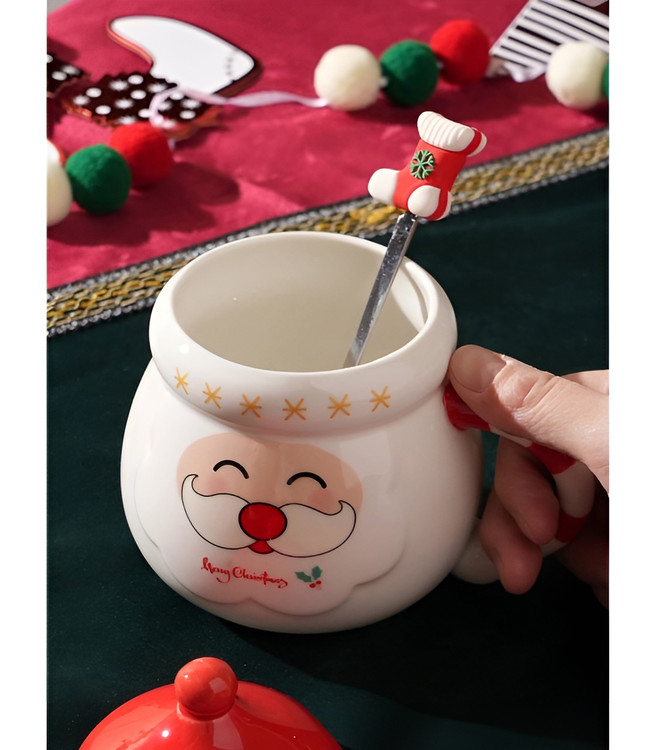 ماگ بابانوئل فانتزی با دسته شکل آبنبات قرمز و سفید