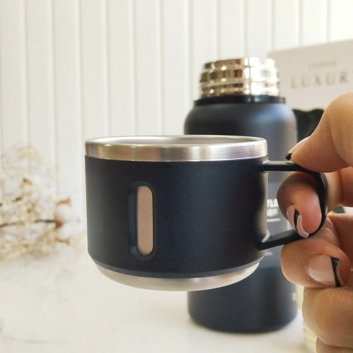 فلاسک JK با لیوان جداشونده و مقاوم