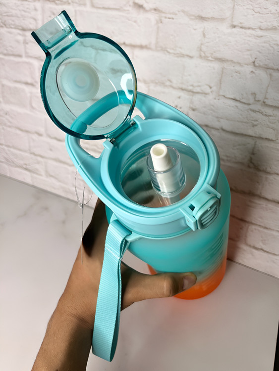 قمقمه ورزشی با دسته محکم