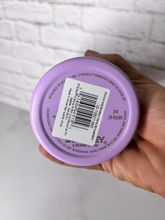 تامبلر استنلی ۴۰ اونس رنگ بنفش، مناسب استفاده روزانه و سفر