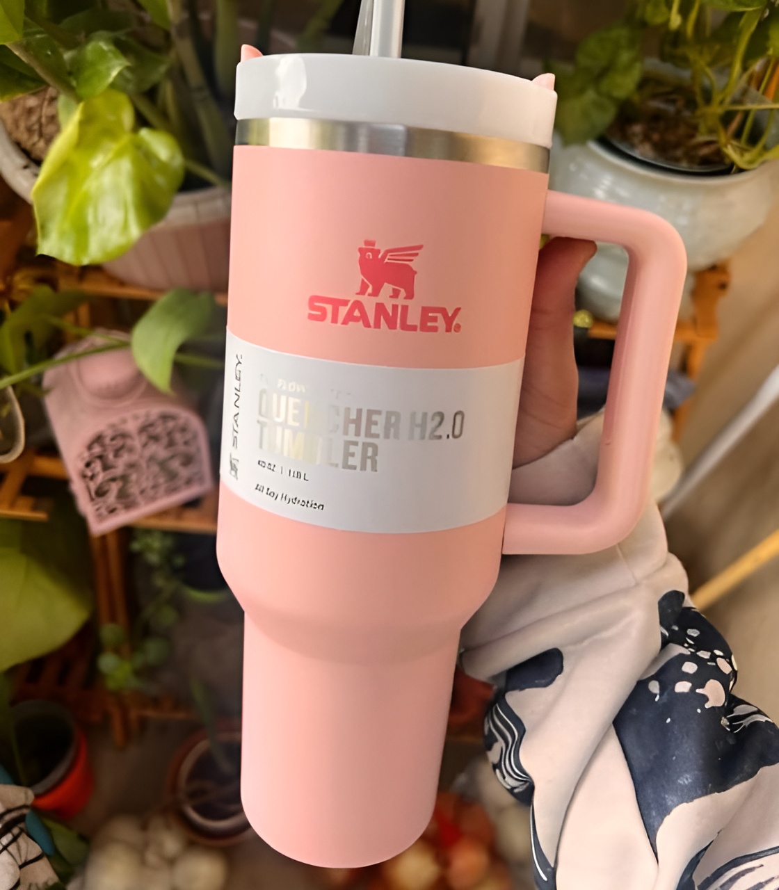 تامبلر استنلی ۴۰ اونس رنگ گلبهی، مناسب استفاده روزانه و سفر