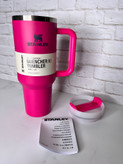تامبلر استنلی ۴۰ اونس رنگ سرخابی، مناسب استفاده روزانه و سفر