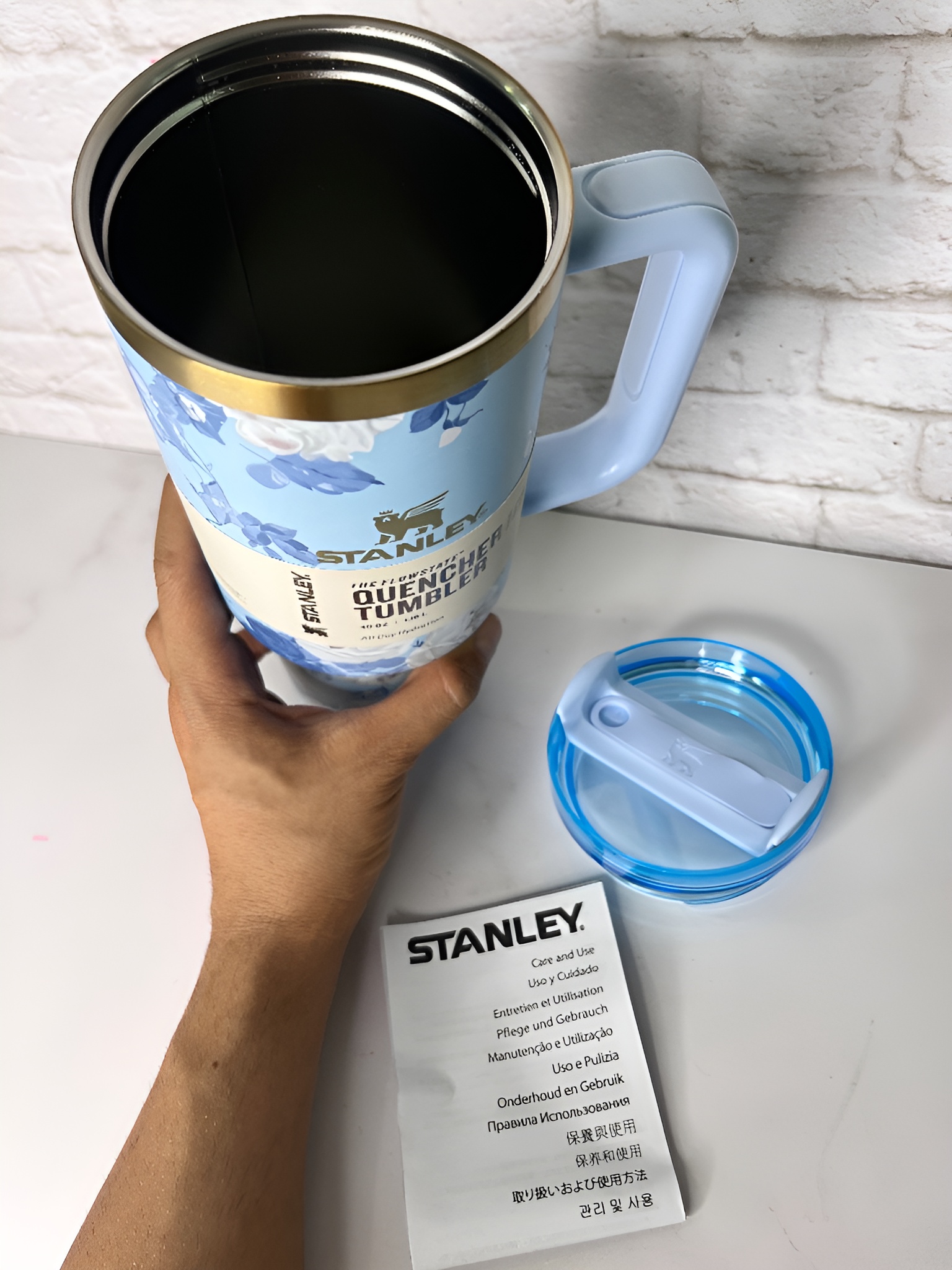 ماگ دسته‌دار با طرح گل و بدنه مقاوم