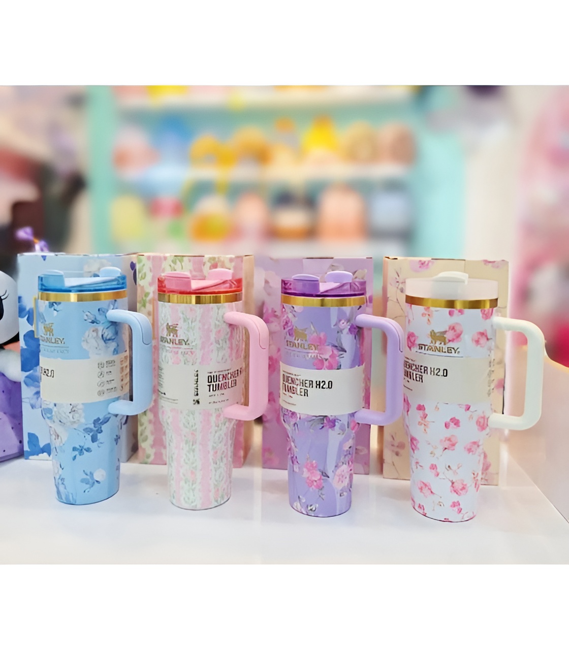 ماگ استنلی گل‌دار با بدنه مقاوم