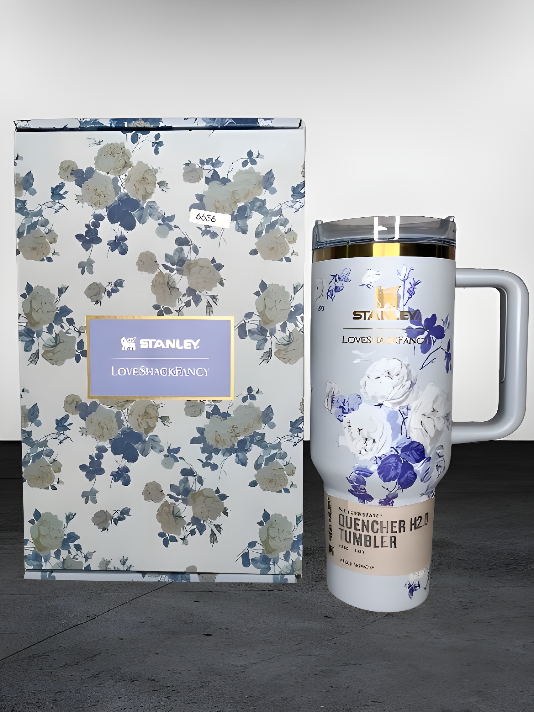 تامبلر استنلی گل‌دار دسته‌دار آبی با جعبه کادویی