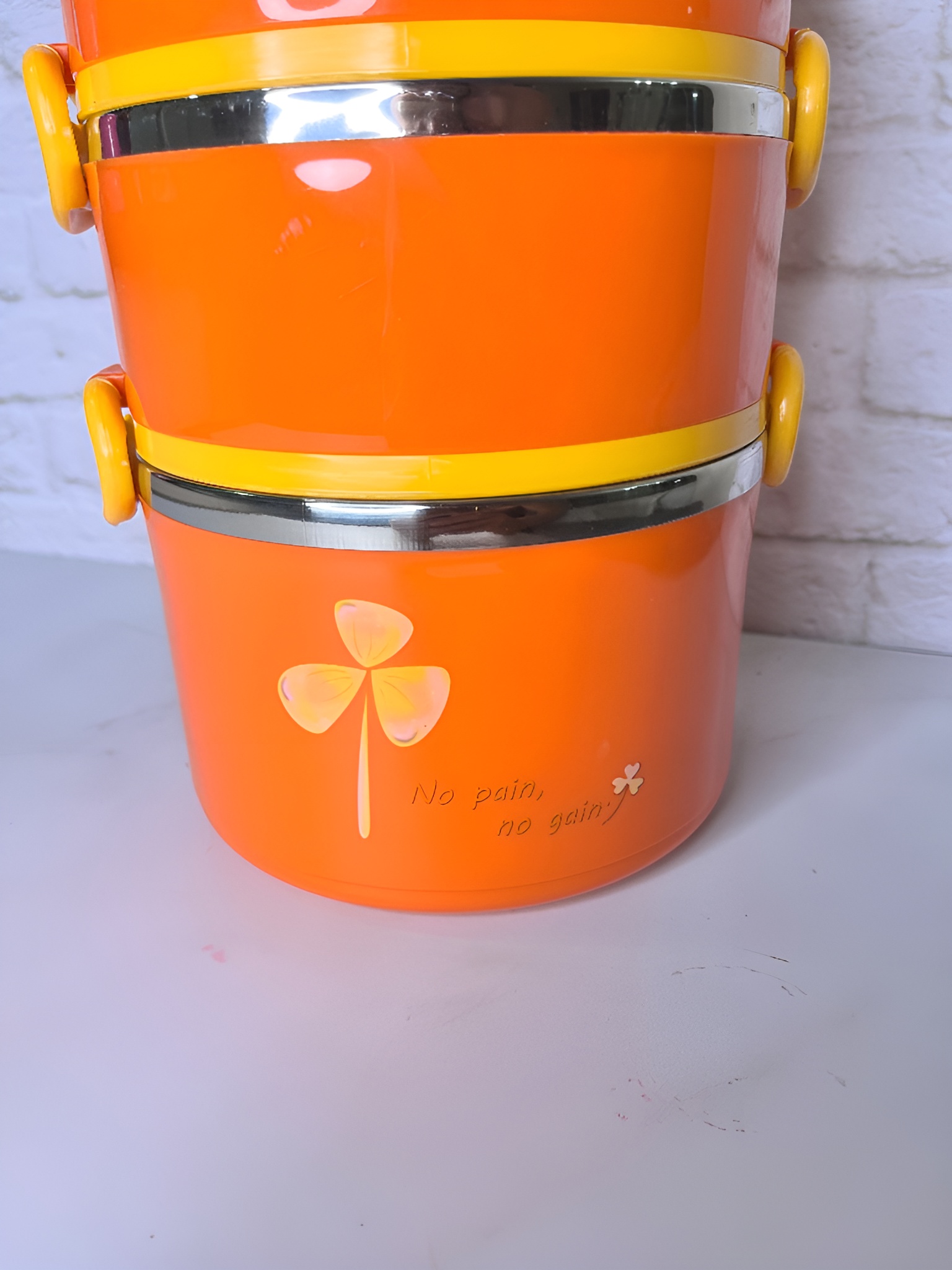 ظرف ناهار استیل سه‌طبقه مقاوم و بادوام