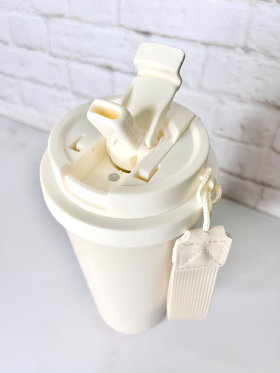 ماگ سفری دوحالته با طراحی گل سوسن دره