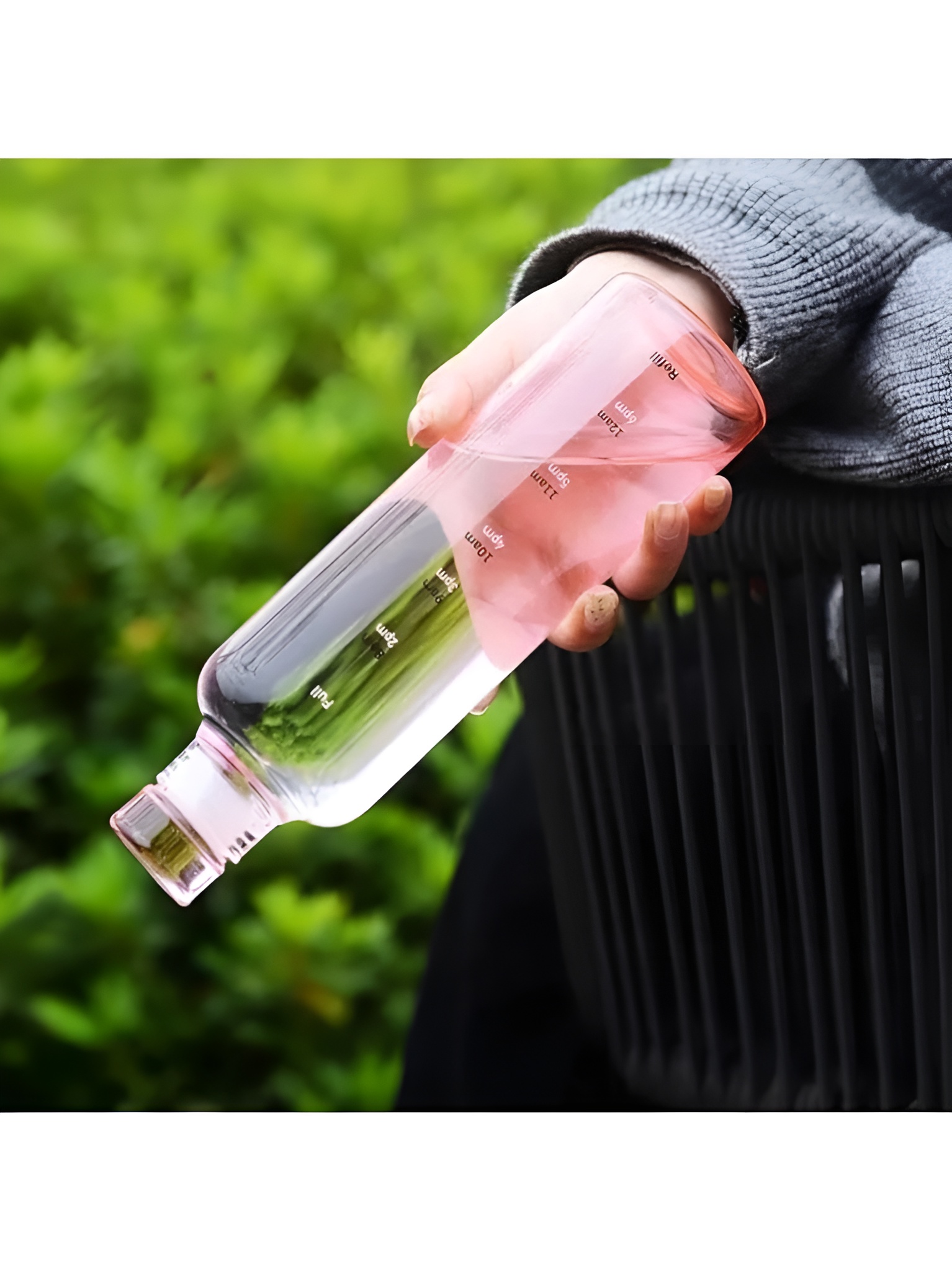 بطری شیشه‌ای ۵۵۰ میل با طراحی شیک