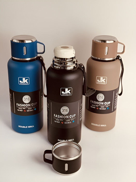 فلاسک جیکی استیل با ظرفیت 1.5 لیتر و طراحی شیک