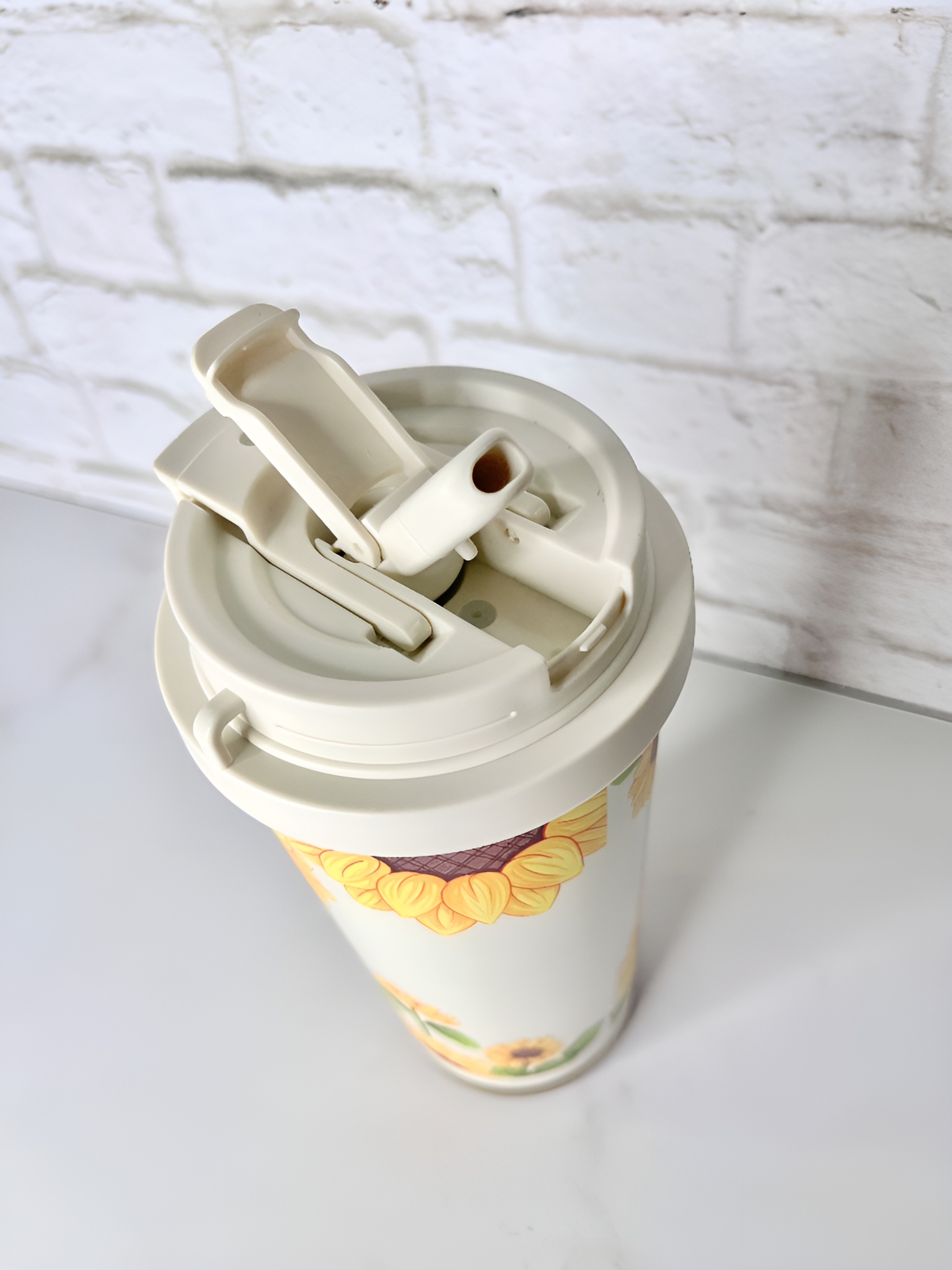 ماگ گلدار دو حالته مناسب نوشیدنی‌های گرم و سرد