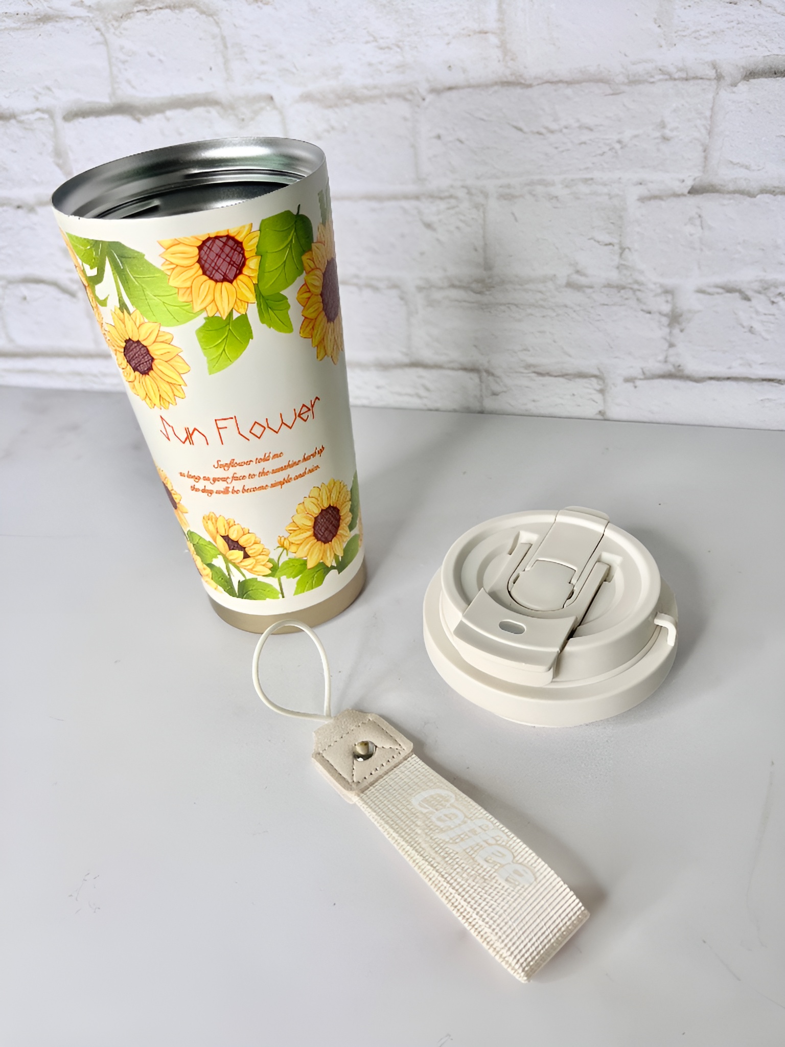 تراول ماگ با طرح گل‌های رنگی و جذاب