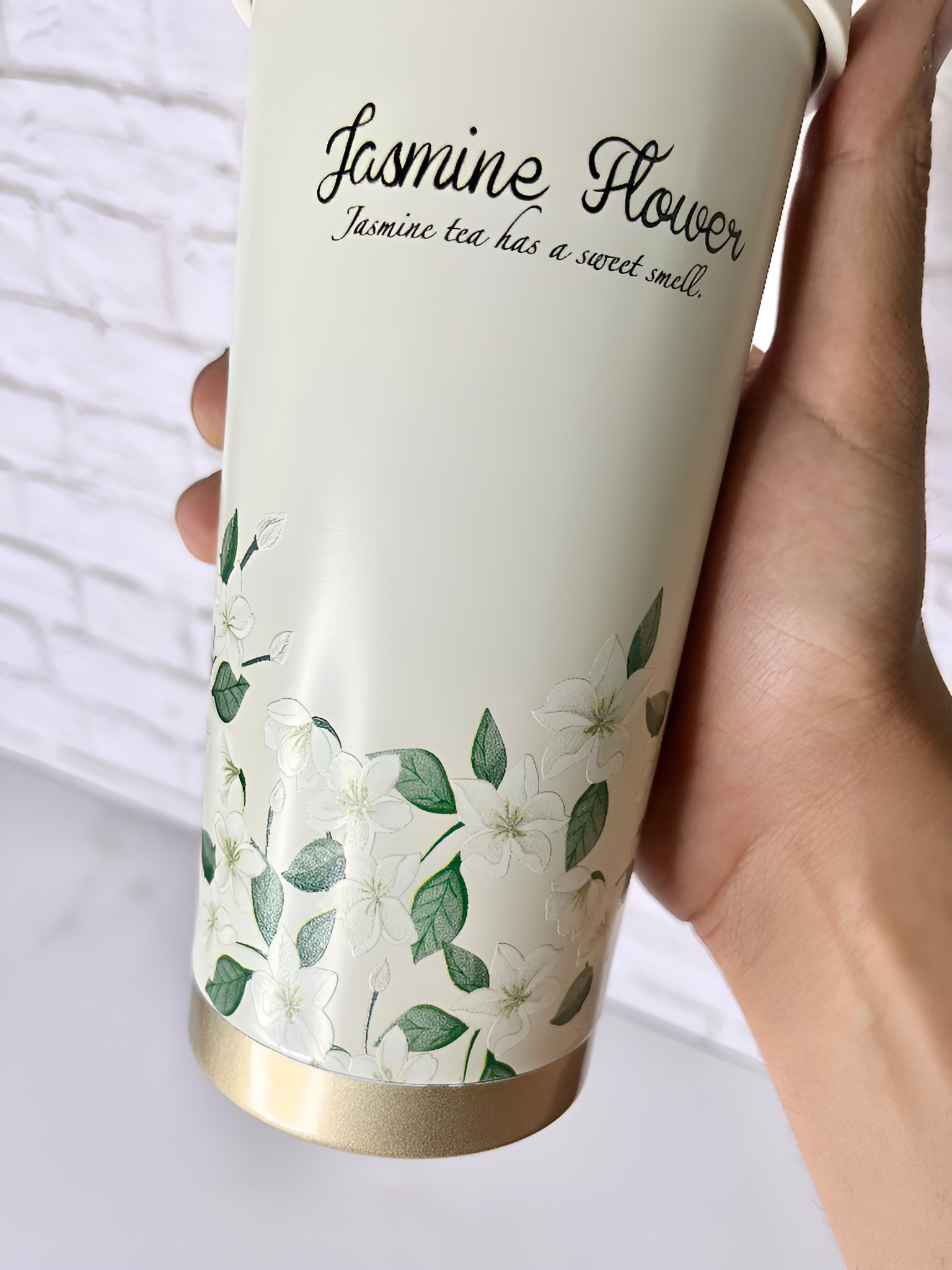 ماگ گلدار با بدنه مقاوم و درب ایمن